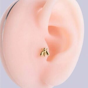 💎 Stylish Gold-Toned Bee Tragus Earring | Comfortable Flat Back Design